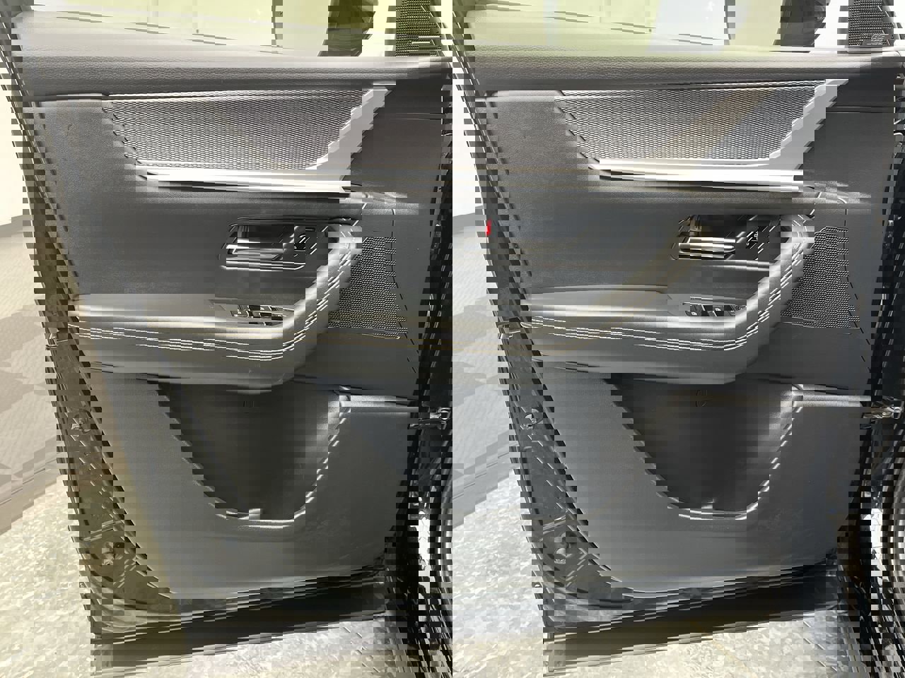 Certified 2025 MAZDA CX-90 3.3 Turbo w/ Premium Sport Pkg image 14