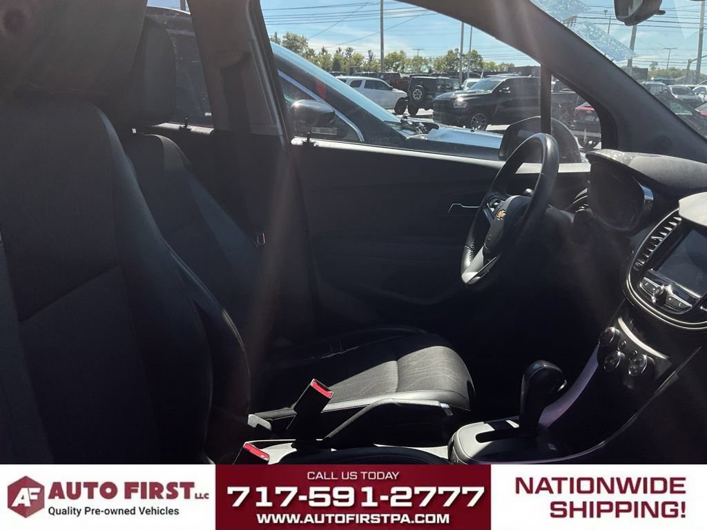 Used 2021 Chevrolet Trax LT w/ Driver Confidence Package AWD/4WD image 20