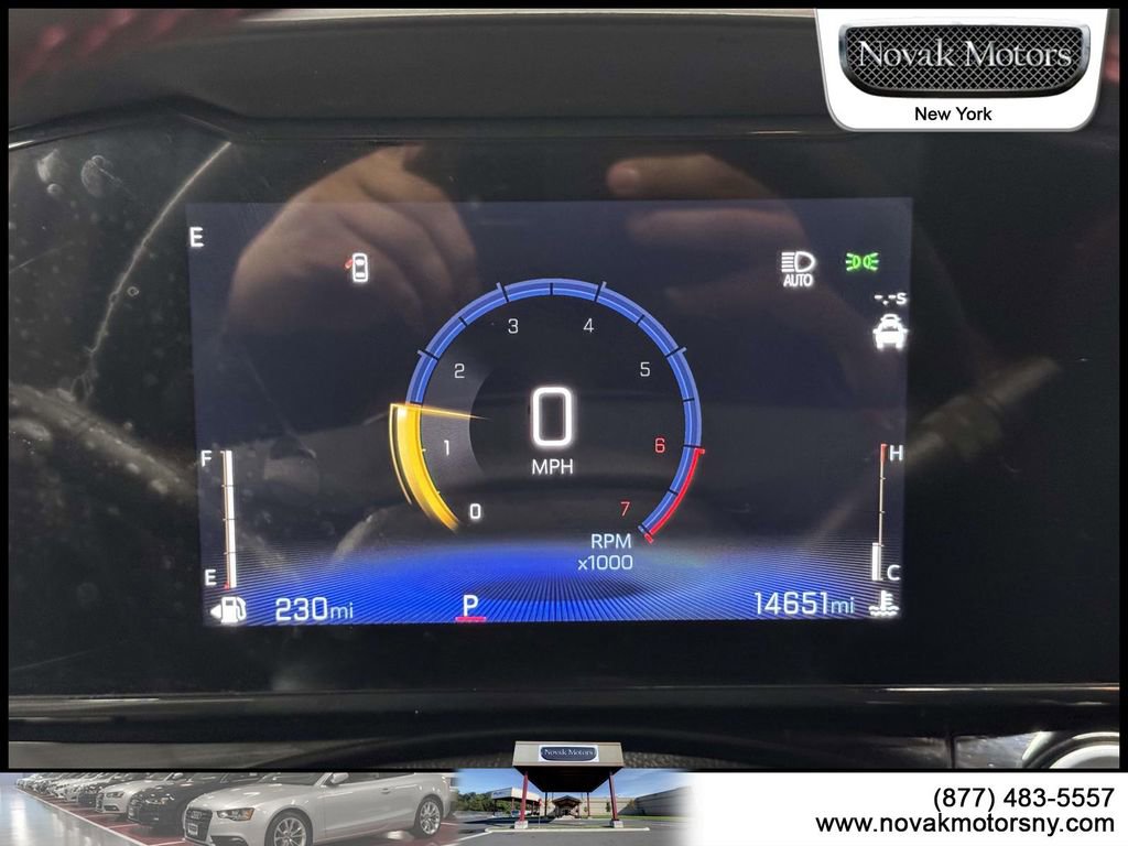 Used 2024 Chevrolet Trax RS FWD image 21