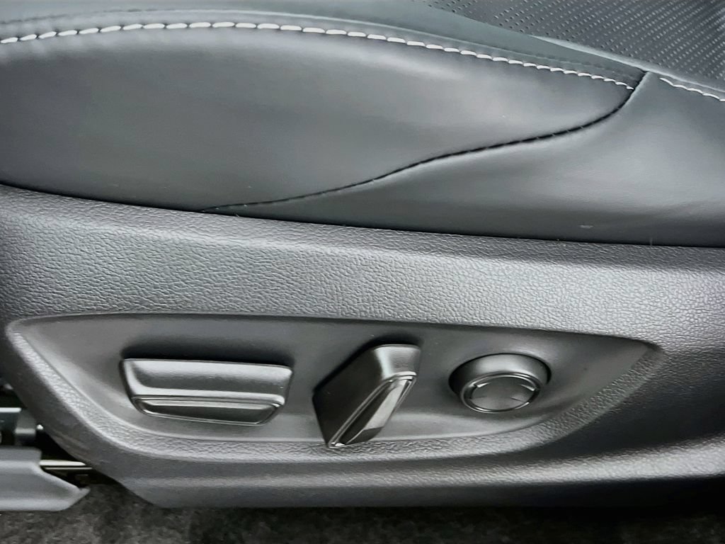 New 2026 Subaru Solterra AWD/4WD image 15