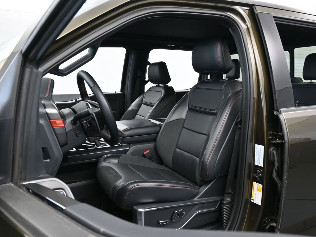 Used 2025 Ford F150 Raptor image 10