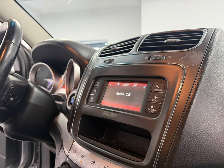 Used 2017 Dodge Journey SE w/ Flexible Seating Group FWD image 52