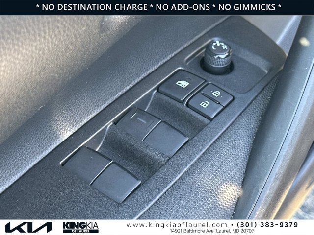 Used 2022 Toyota Corolla LE FWD image 20
