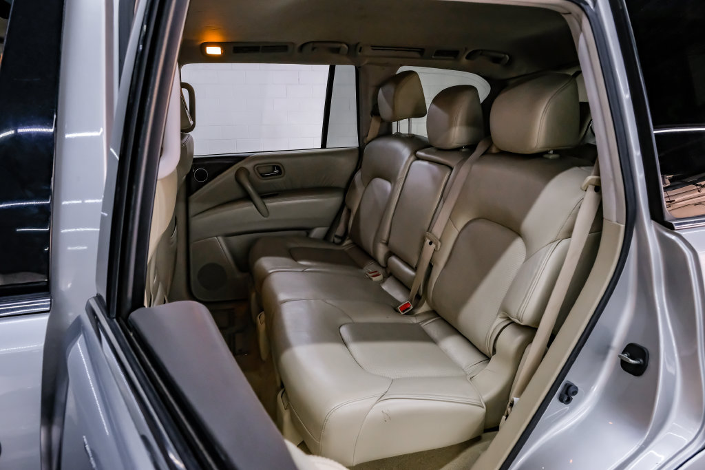 Used 2016 INFINITI QX80 2WD w/ Driver's Assistance Package image 52