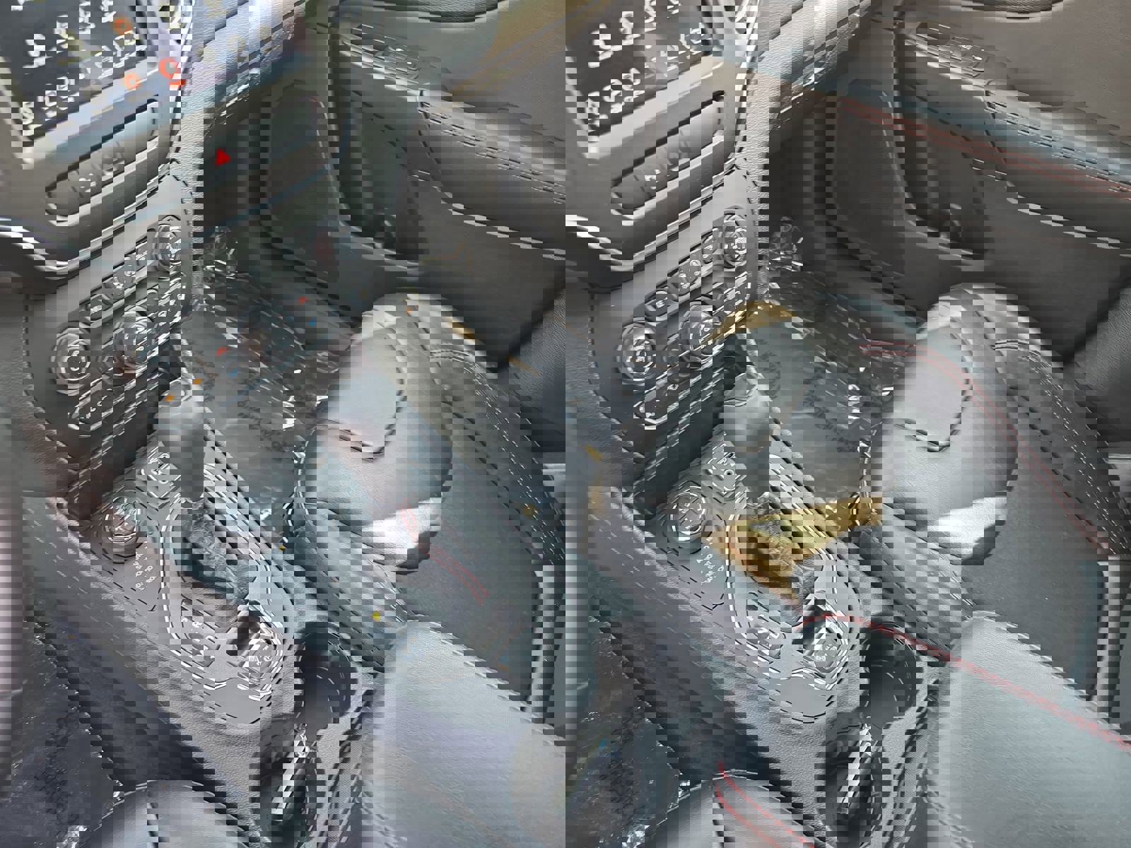 Used 2020 Jeep Cherokee Trailhawk w/ Cold Weather Group image 27