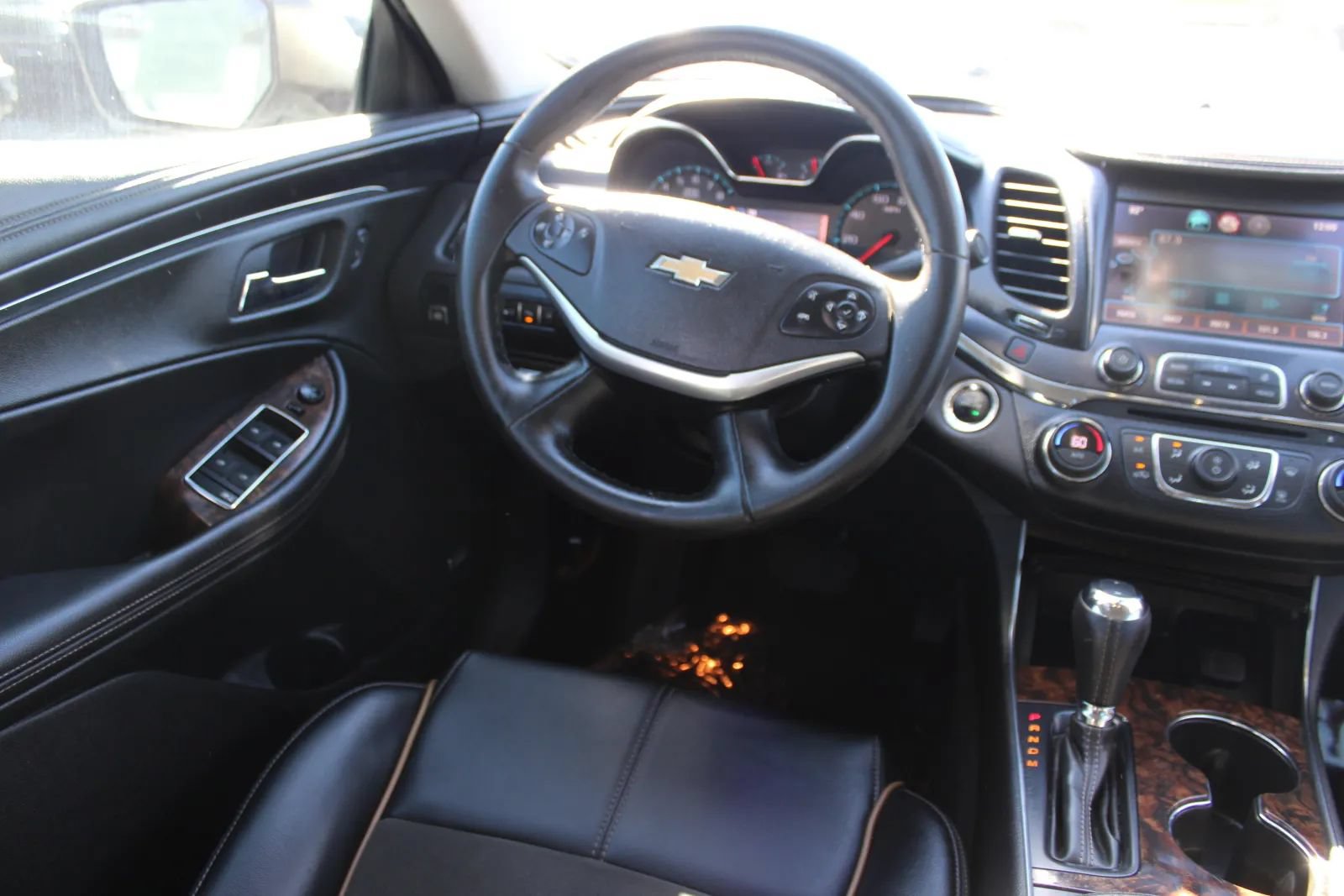 Used 2014 Chevrolet Impala LT FWD image 9