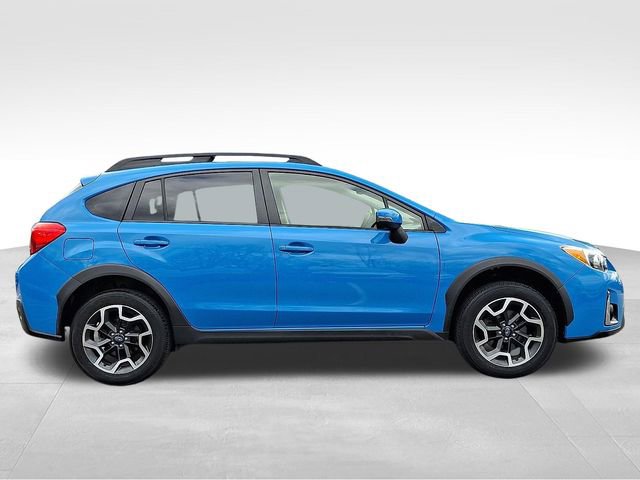 Used 2017 Subaru Crosstrek 2.0i Limited image 7