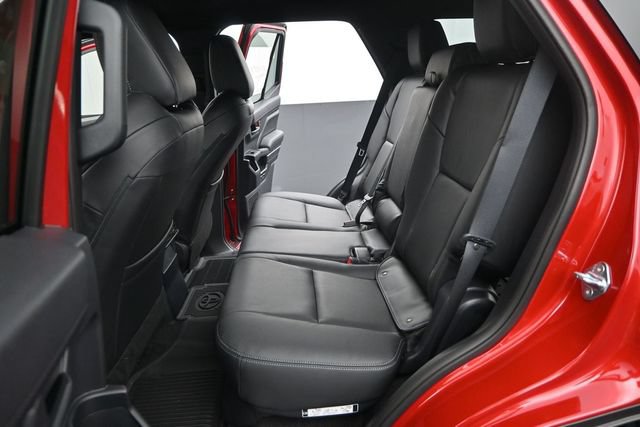 New 2026 Toyota 4Runner SR5 AWD/4WD image 11