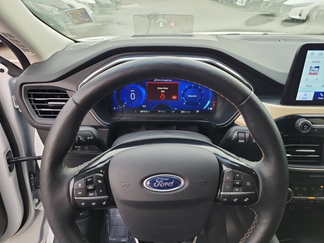 Used 2022 Ford Escape Titanium w/ Titanium Elite Package image 24