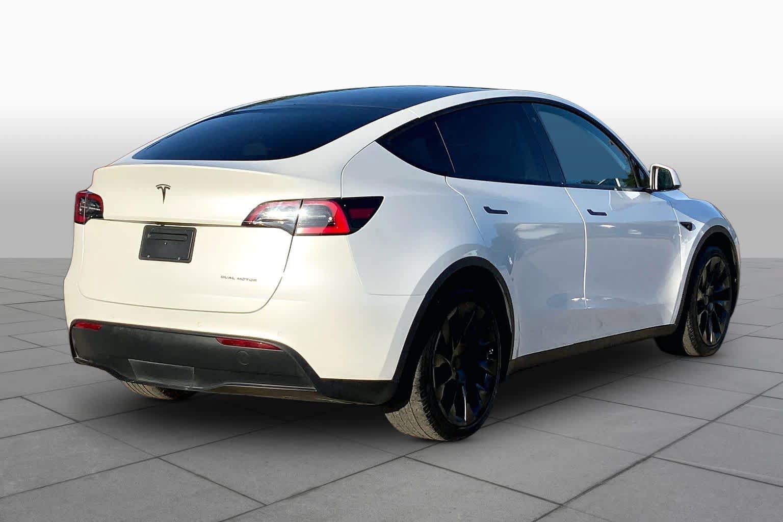 Used 2020 Tesla Model Y Long Range AWD/4WD image 12
