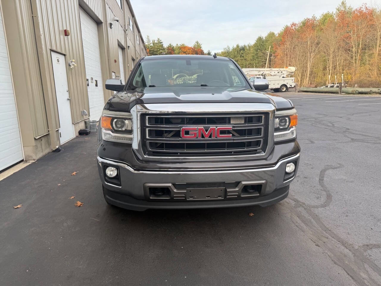 Used 2014 GMC Sierra 1500 SLT w/ Suspension Package, Off-Road image 4