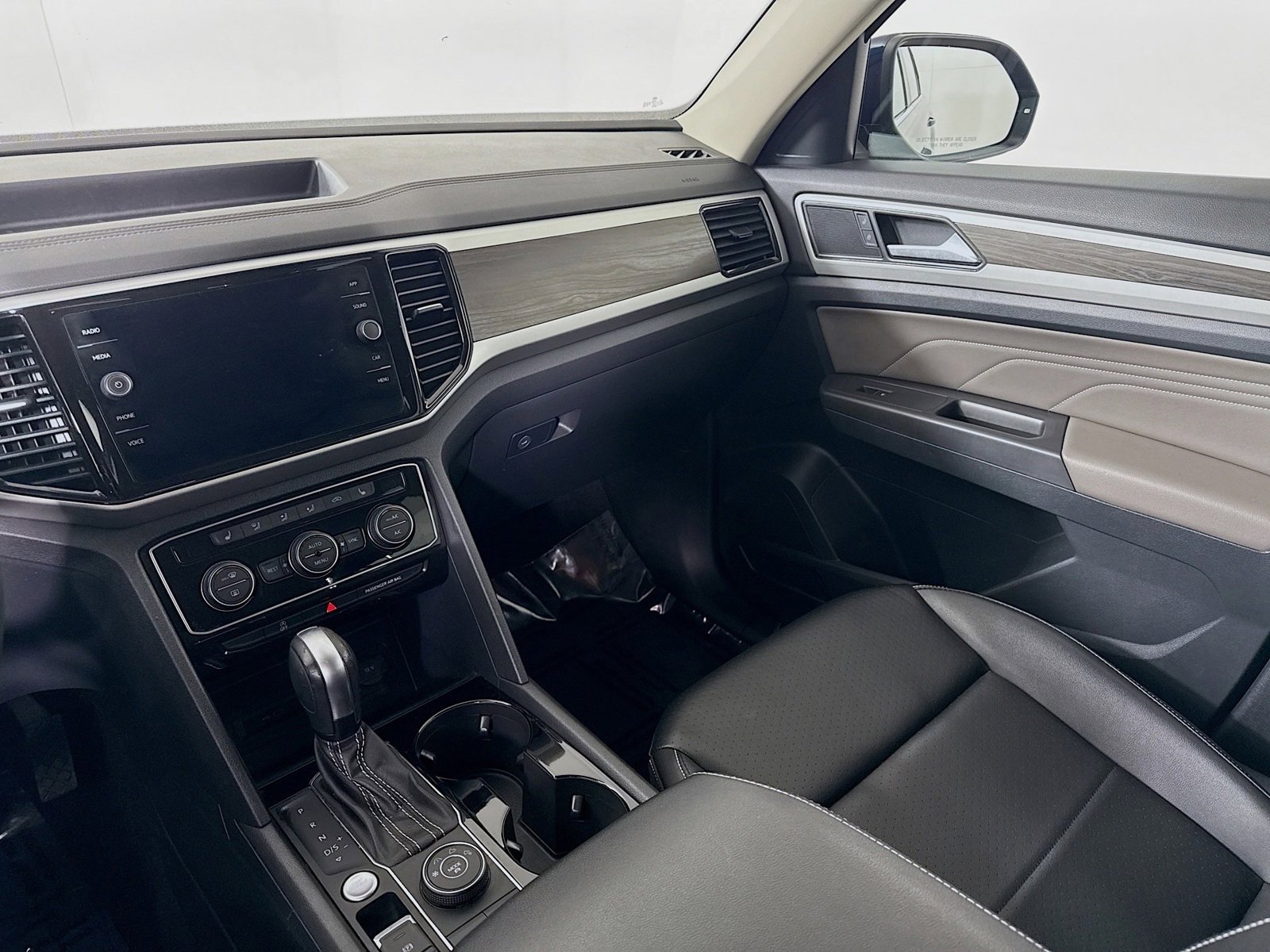 Used 2022 Volkswagen Atlas SE image 22