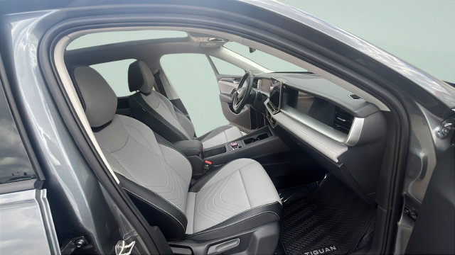 New 2026 Volkswagen Tiguan SE AWD/4WD image 27