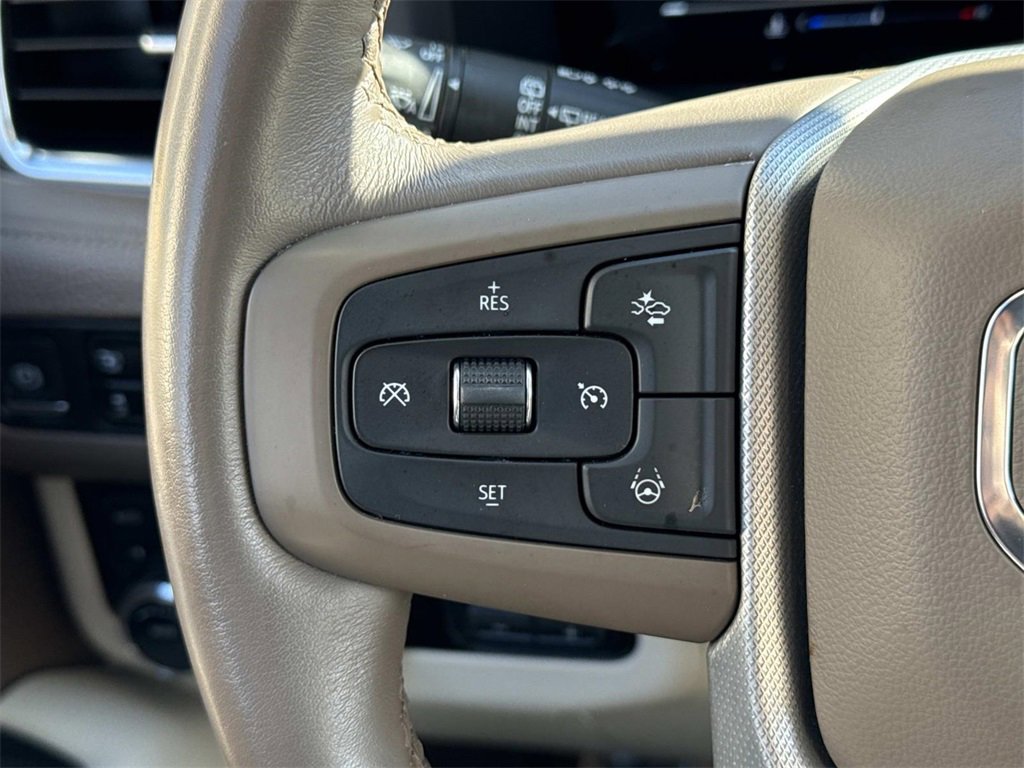 Used 2023 GMC Yukon Denali w/ Advanced Technology Package image 26