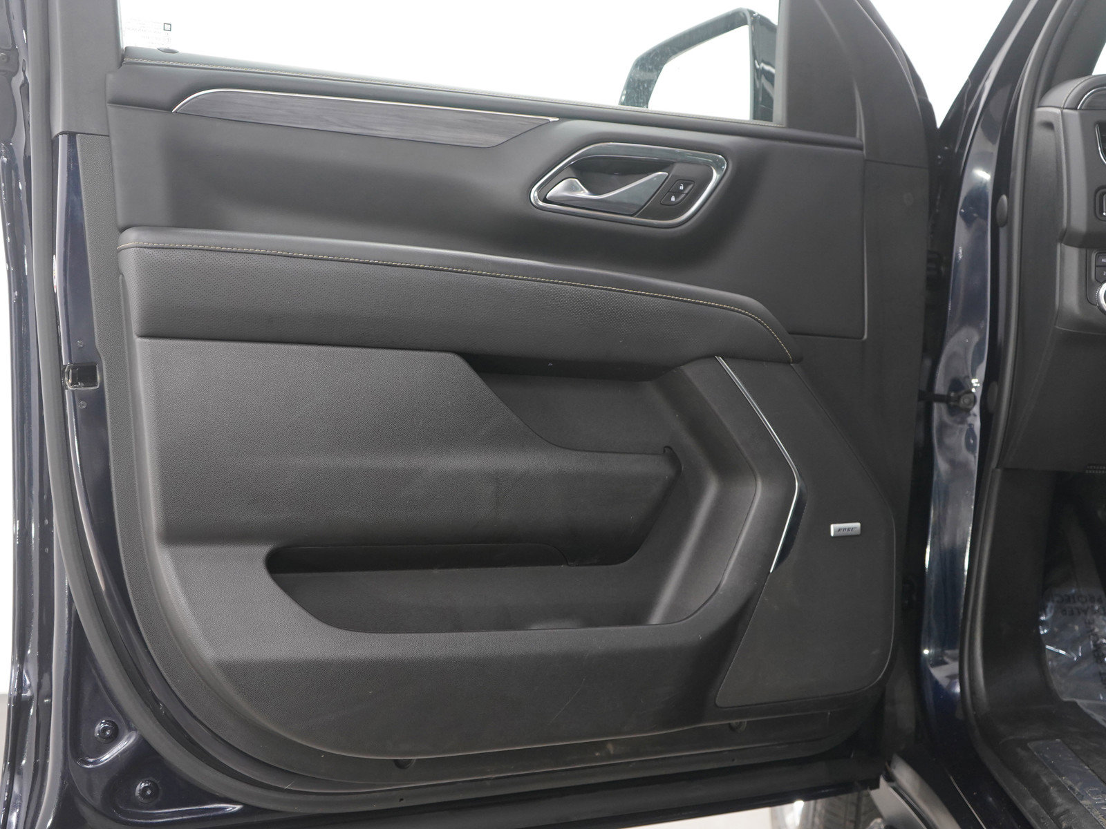 Used 2023 GMC Yukon XL SLT image 21