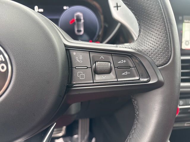 Used 2024 Alfa Romeo Giulia Veloce image 26