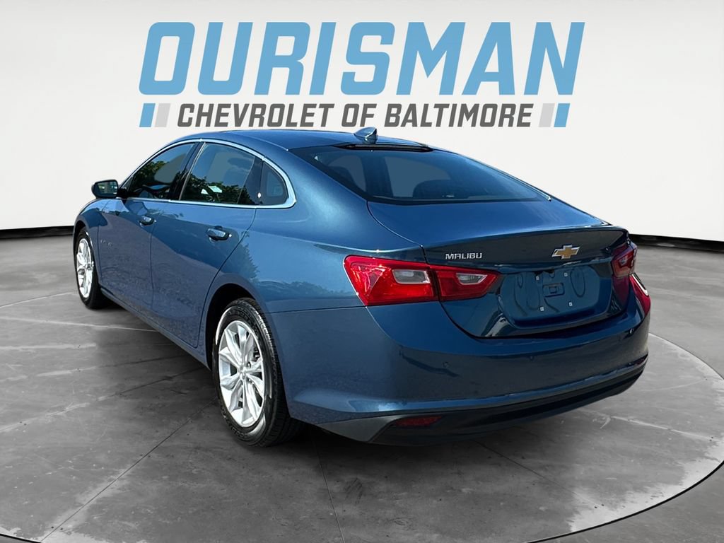 Used 2025 Chevrolet Malibu LT FWD image 4