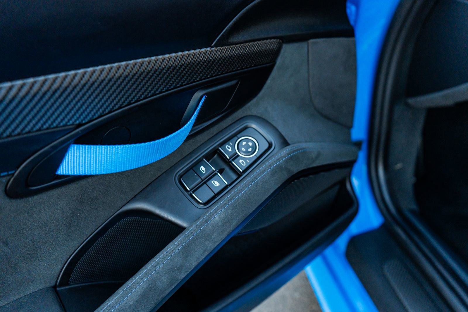 Used 2023 Porsche 718 Cayman GT4 RS RWD image 25