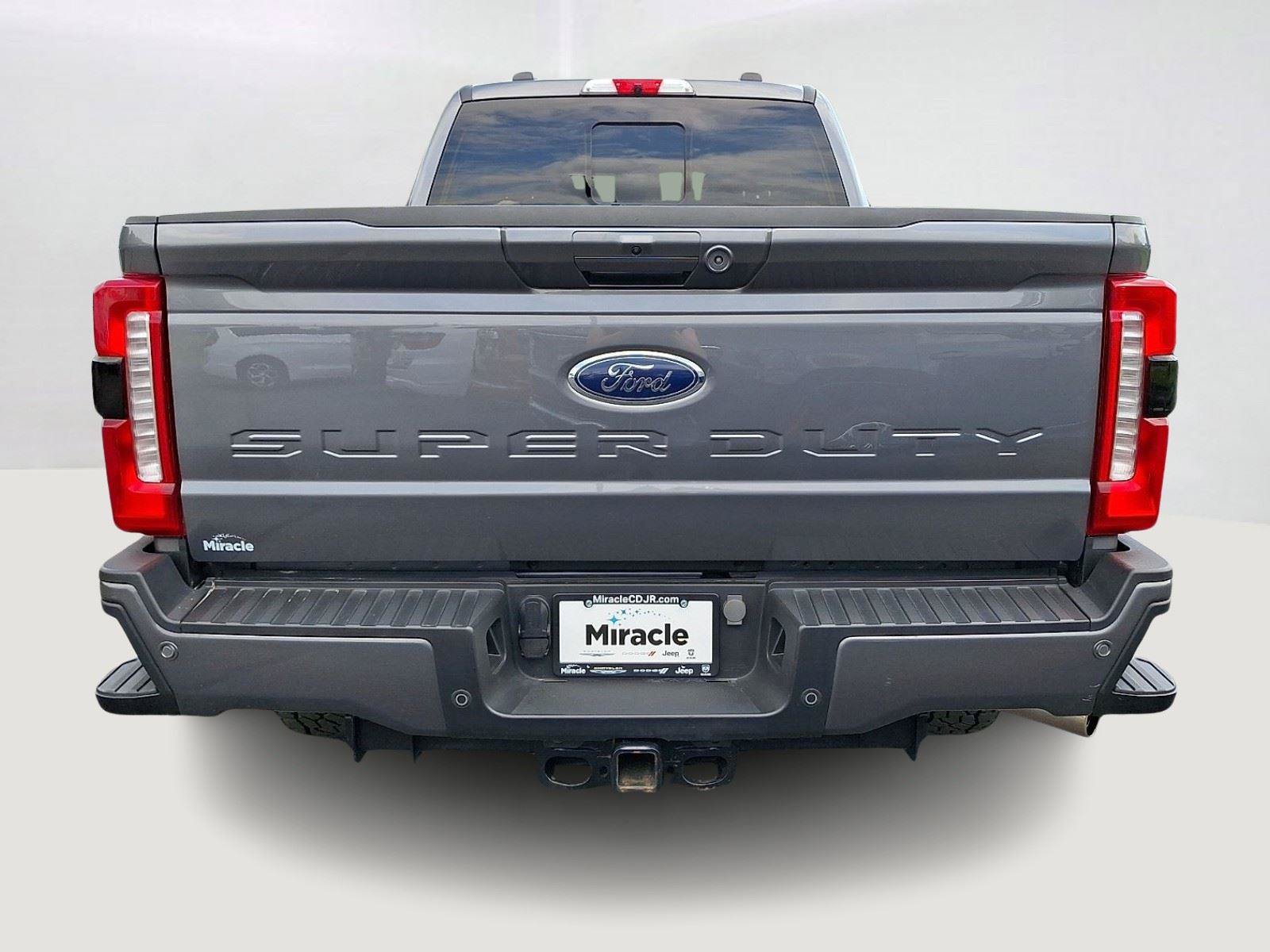 Used 2024 Ford F250 Lariat w/ Sport Appearance Package AWD/4WD image 6
