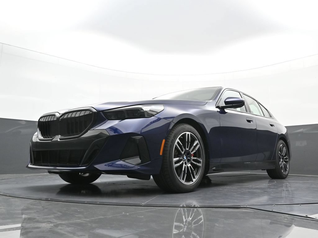 New 2026 BMW 540i xDrive w/ Executive Package AWD/4WD image 24