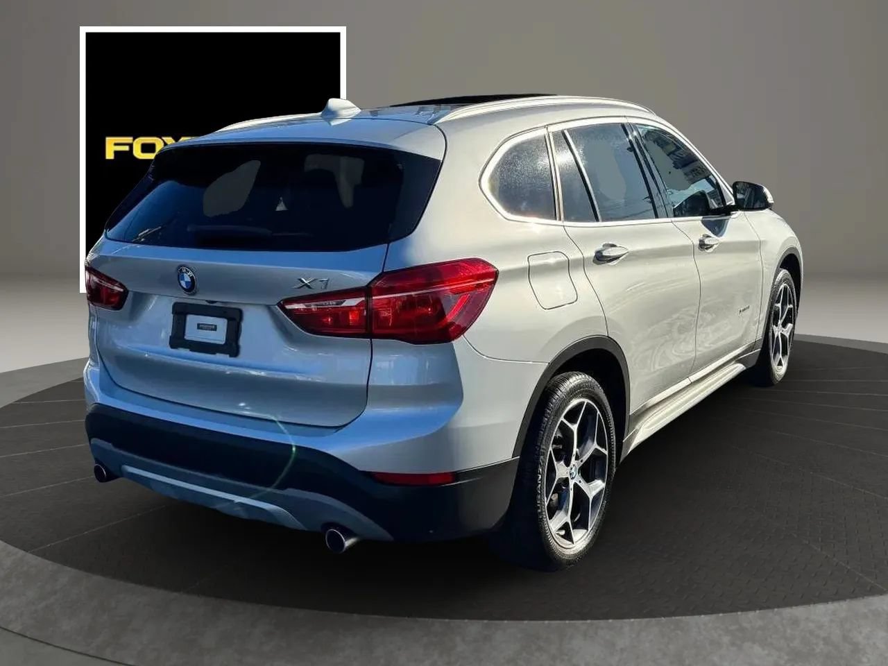 Used 2018 BMW X1 xDrive28i AWD/4WD image 5
