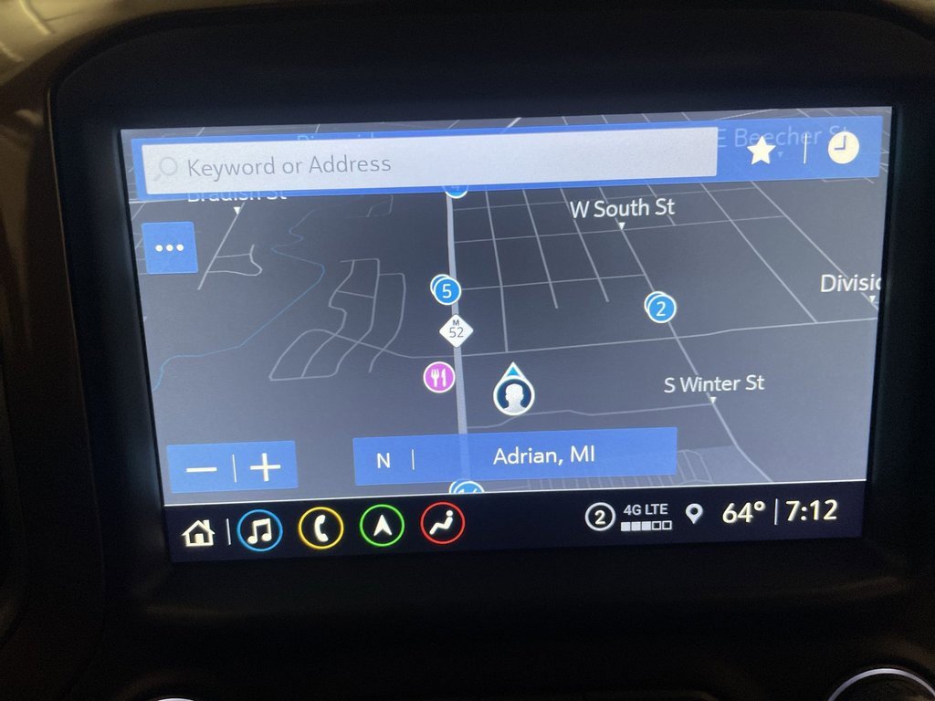 Used 2021 Chevrolet Silverado 1500 High Country w/ Technology Package image 8