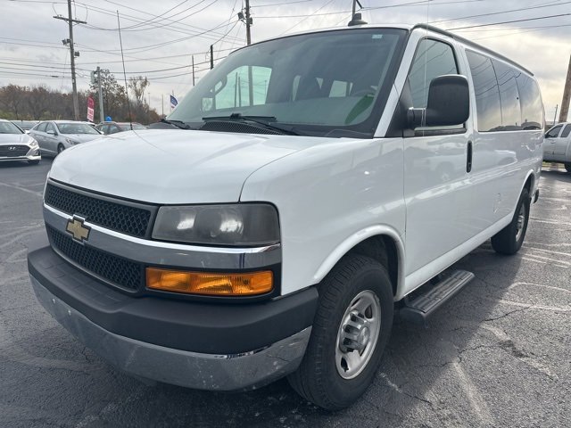 Used 2016 Chevrolet Express 3500 LT w/ LT Preferred Equipment Group image 3