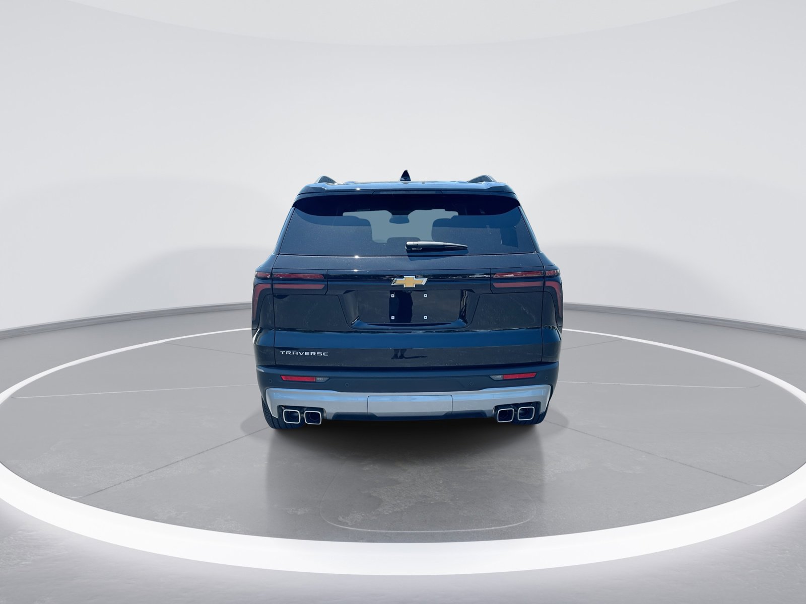 Used 2025 Chevrolet Traverse LT FWD image 8