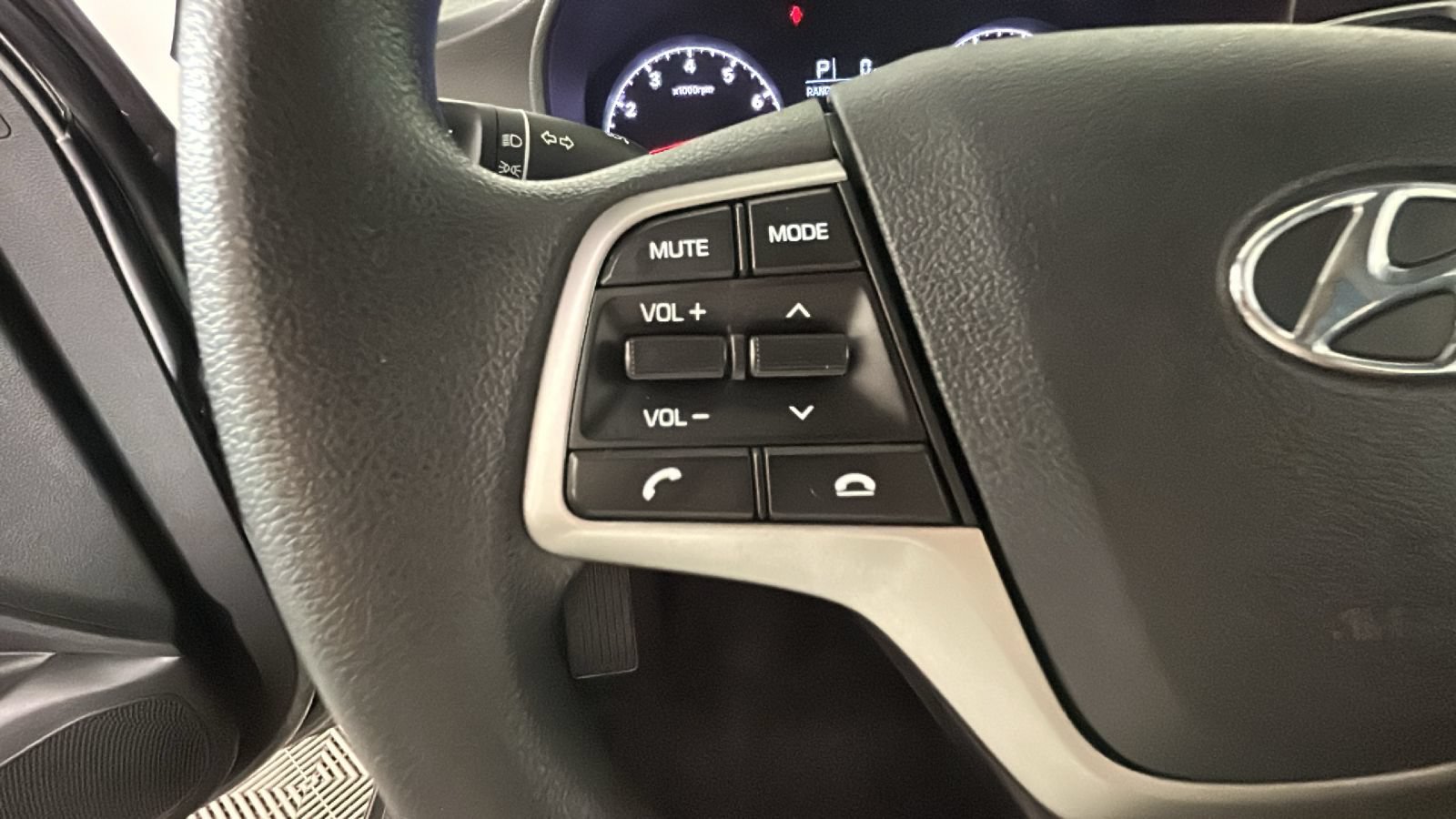 Used 2022 Hyundai Accent SE FWD image 18