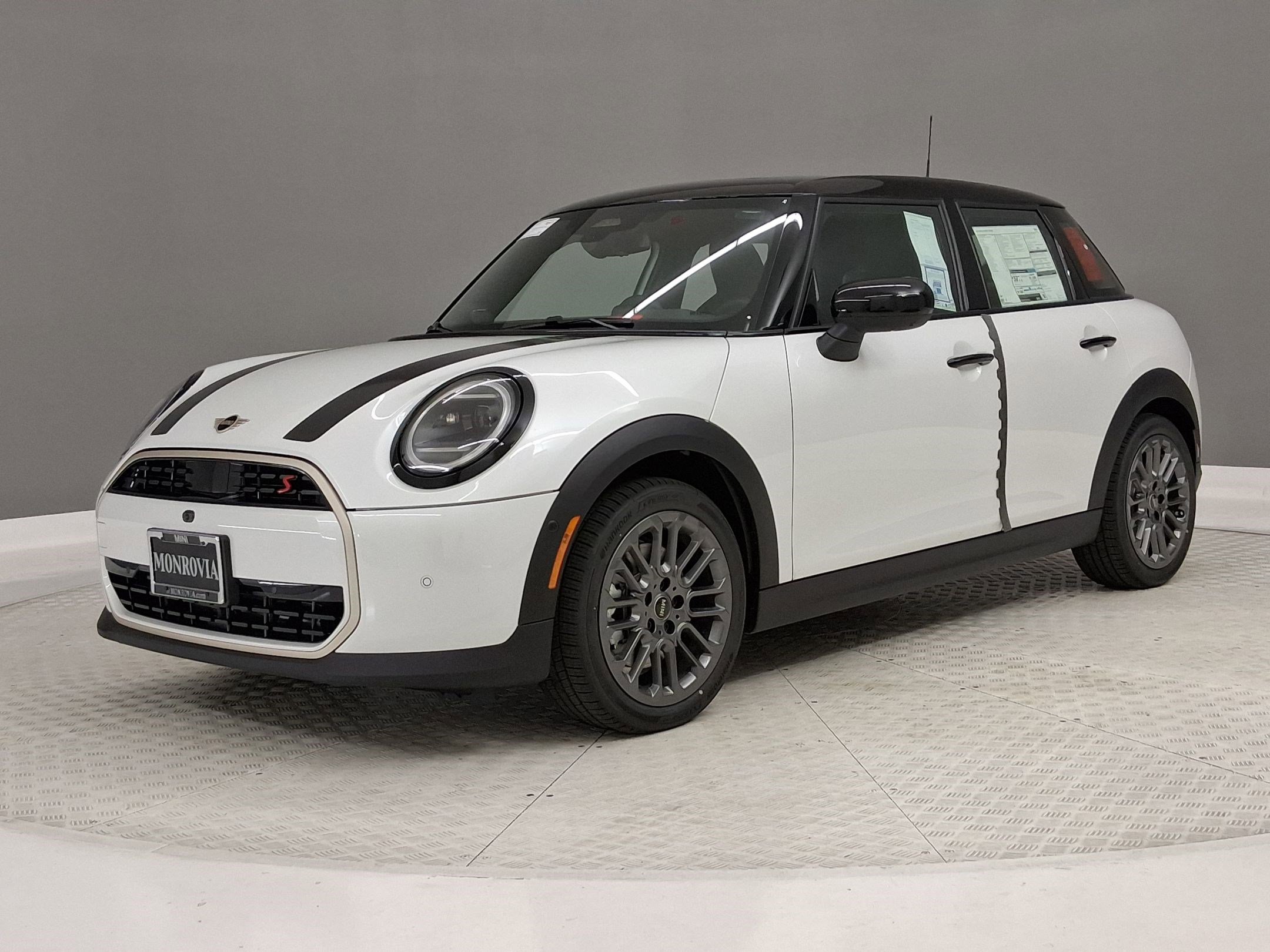 New 2026 MINI Cooper S image 32