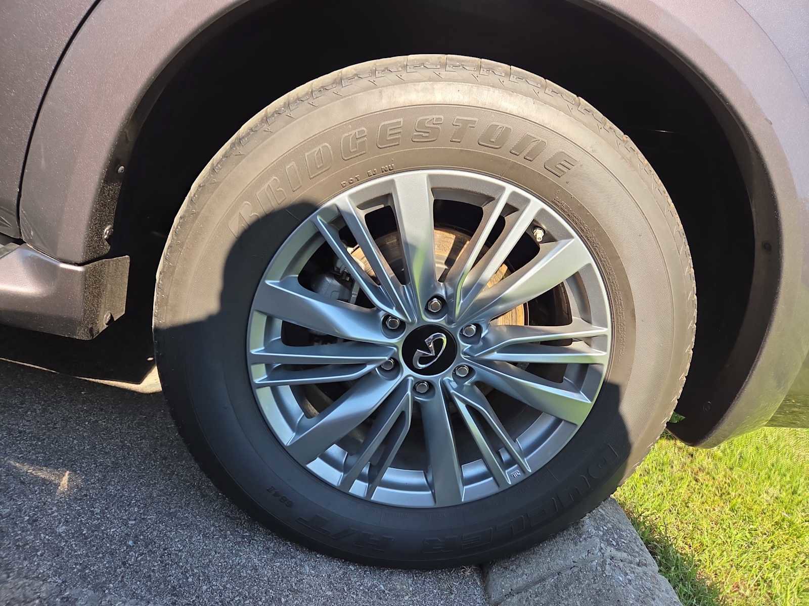 Used 2024 INFINITI QX80 Luxe RWD image 7