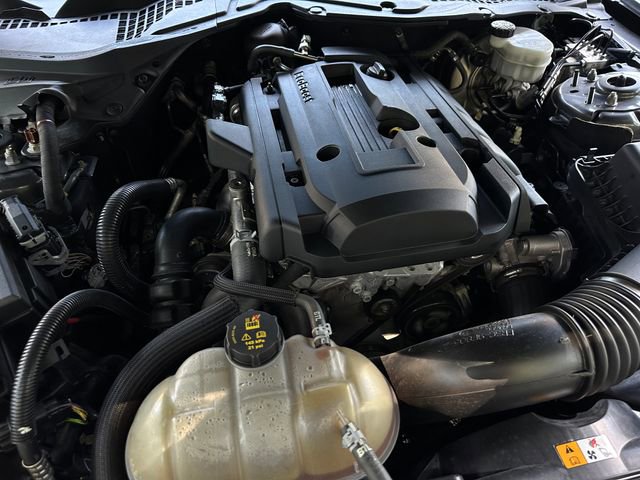Used 2018 Ford Mustang Coupe image 32