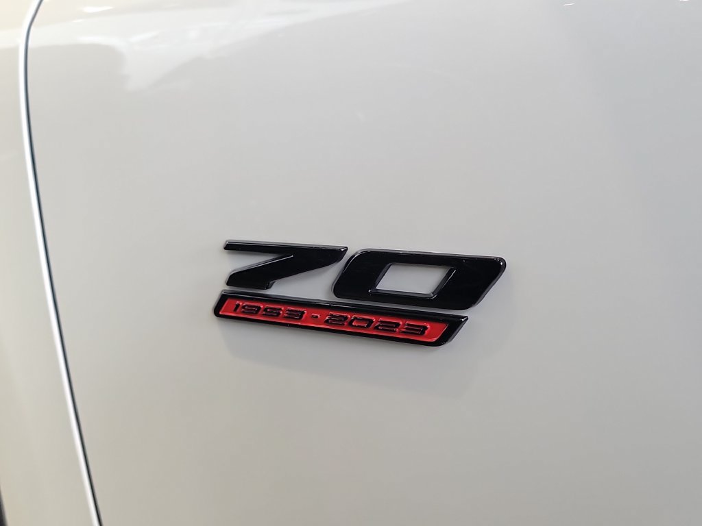 Used 2023 Chevrolet Corvette Stingray Premium Conv w/ Z51 Performance Package RWD image 32