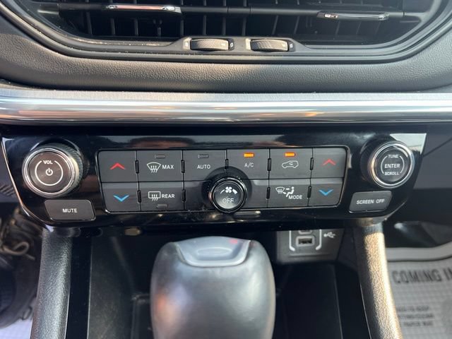 Used 2023 Jeep Compass High Altitude AWD/4WD image 24