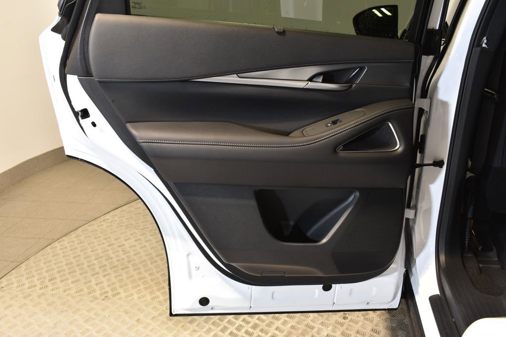 New 2026 INFINITI QX60 Luxe w/ Cargo Package image 28