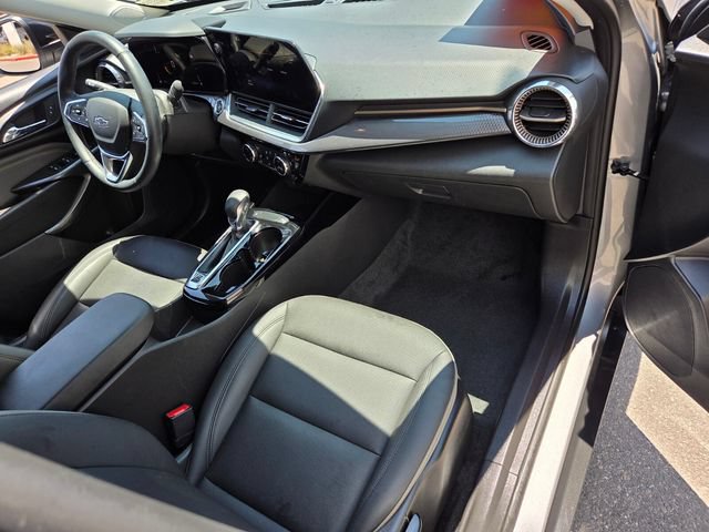 Used 2024 Chevrolet Trax ACTIV w/ Driver Confidence Package FWD image 16