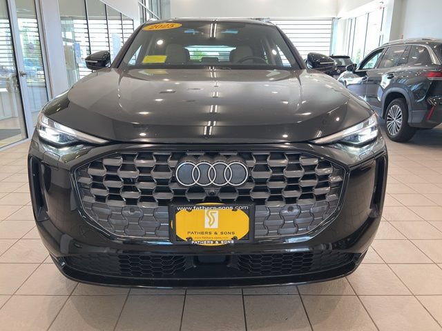 Used 2025 Audi Q5 Premium w/ Convenience Package AWD/4WD image 2