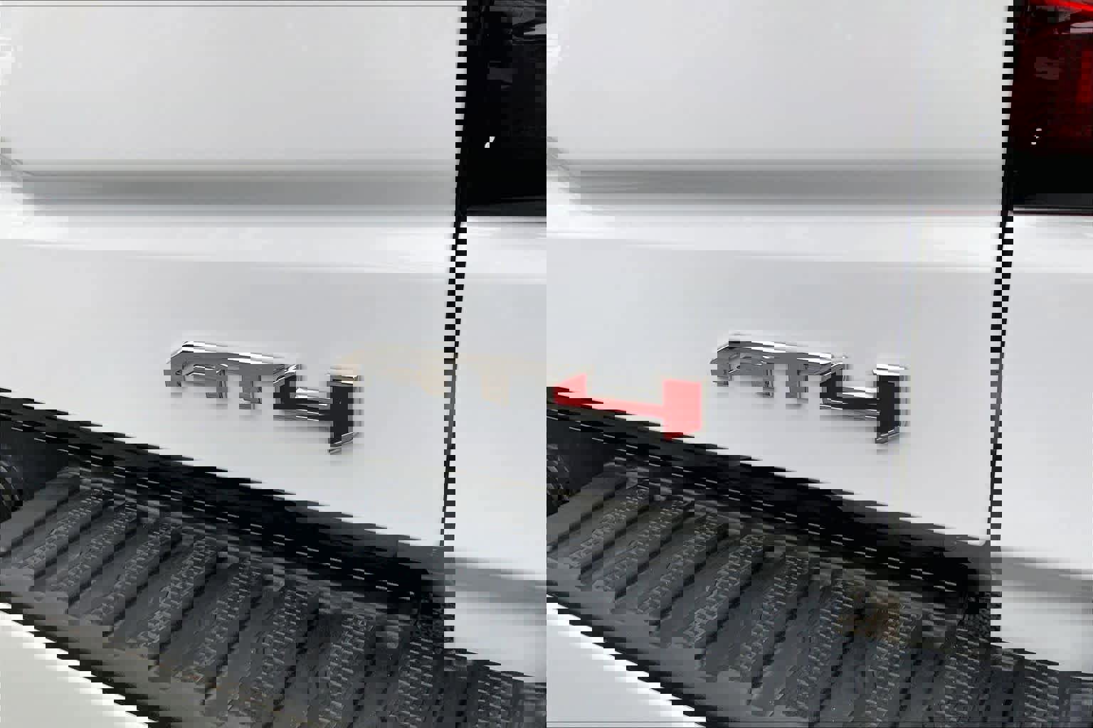 Used 2023 GMC Sierra 1500 AT4 AWD/4WD image 10