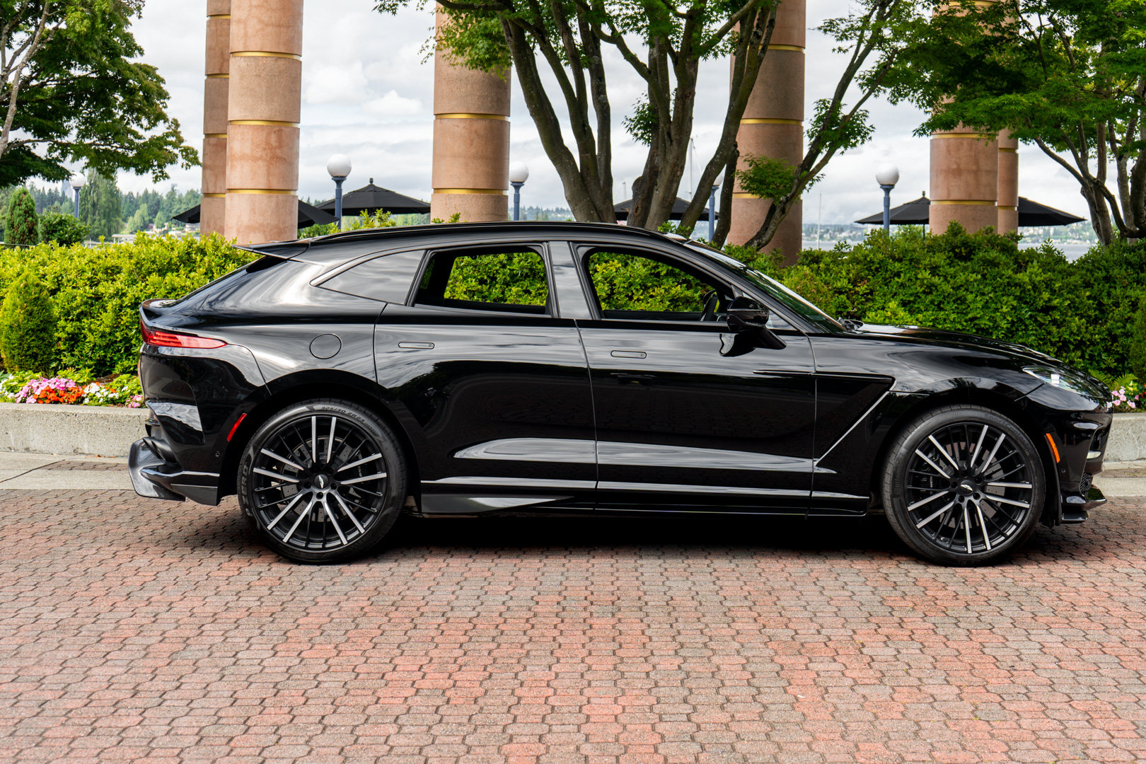 Used 2023 Aston Martin DBX 707 AWD/4WD image 50