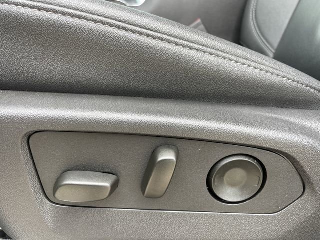 Used 2025 Chevrolet Silverado 2500 LTZ w/ LTZ Convenience Package image 26