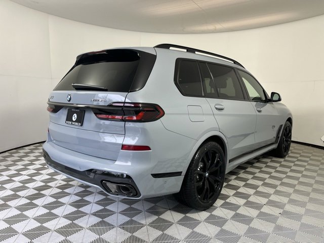 New 2026 BMW X7 xDrive40i w/ Executive Package image 7