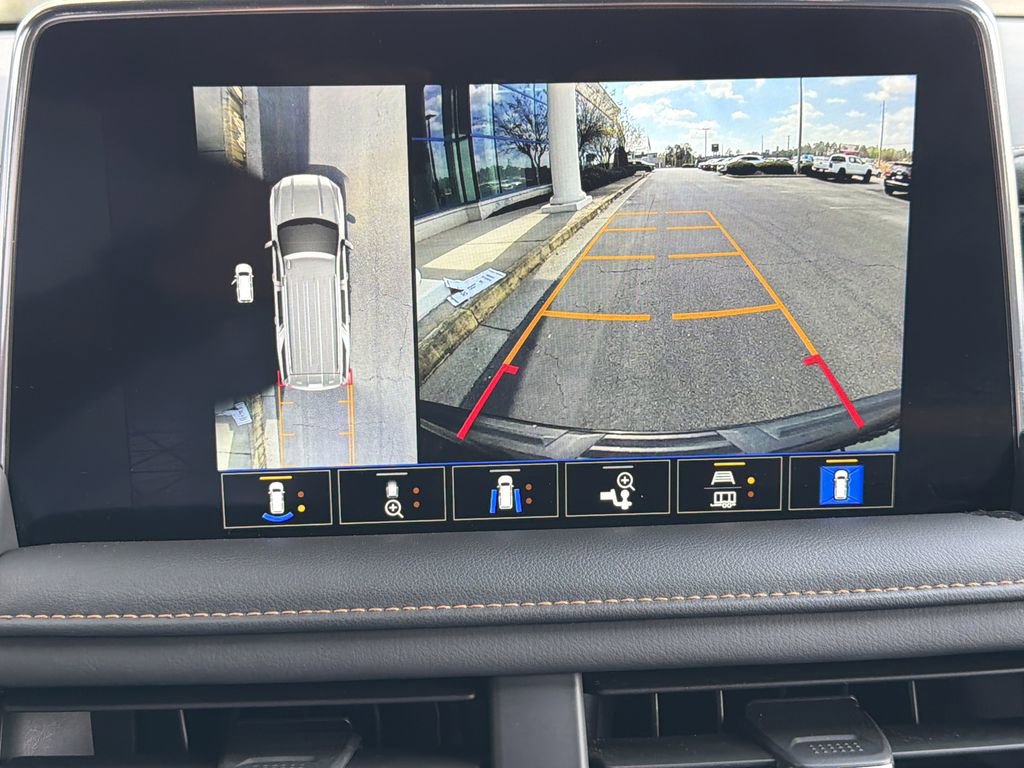 Used 2023 GMC Yukon AT4 w/ AT4 Premium Plus Package image 33