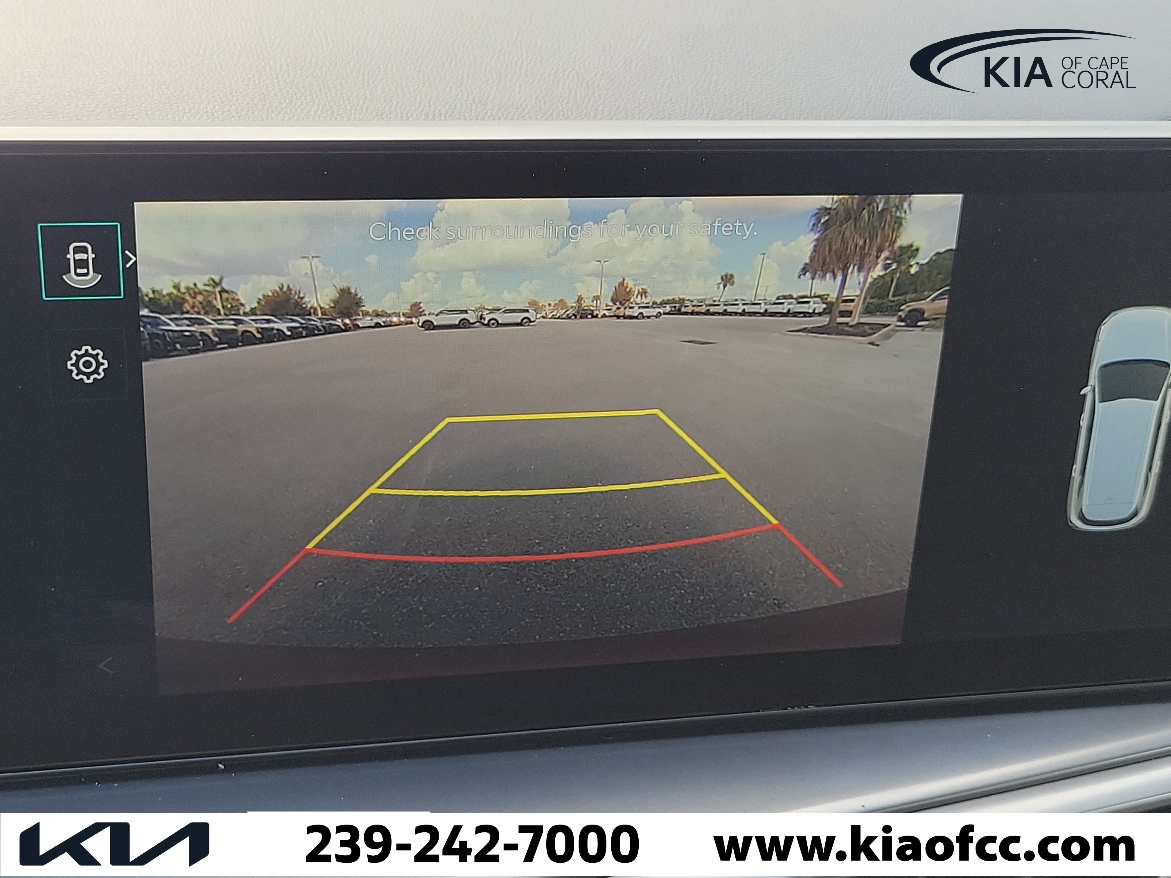 Certified 2025 Kia Sorento S FWD image 28