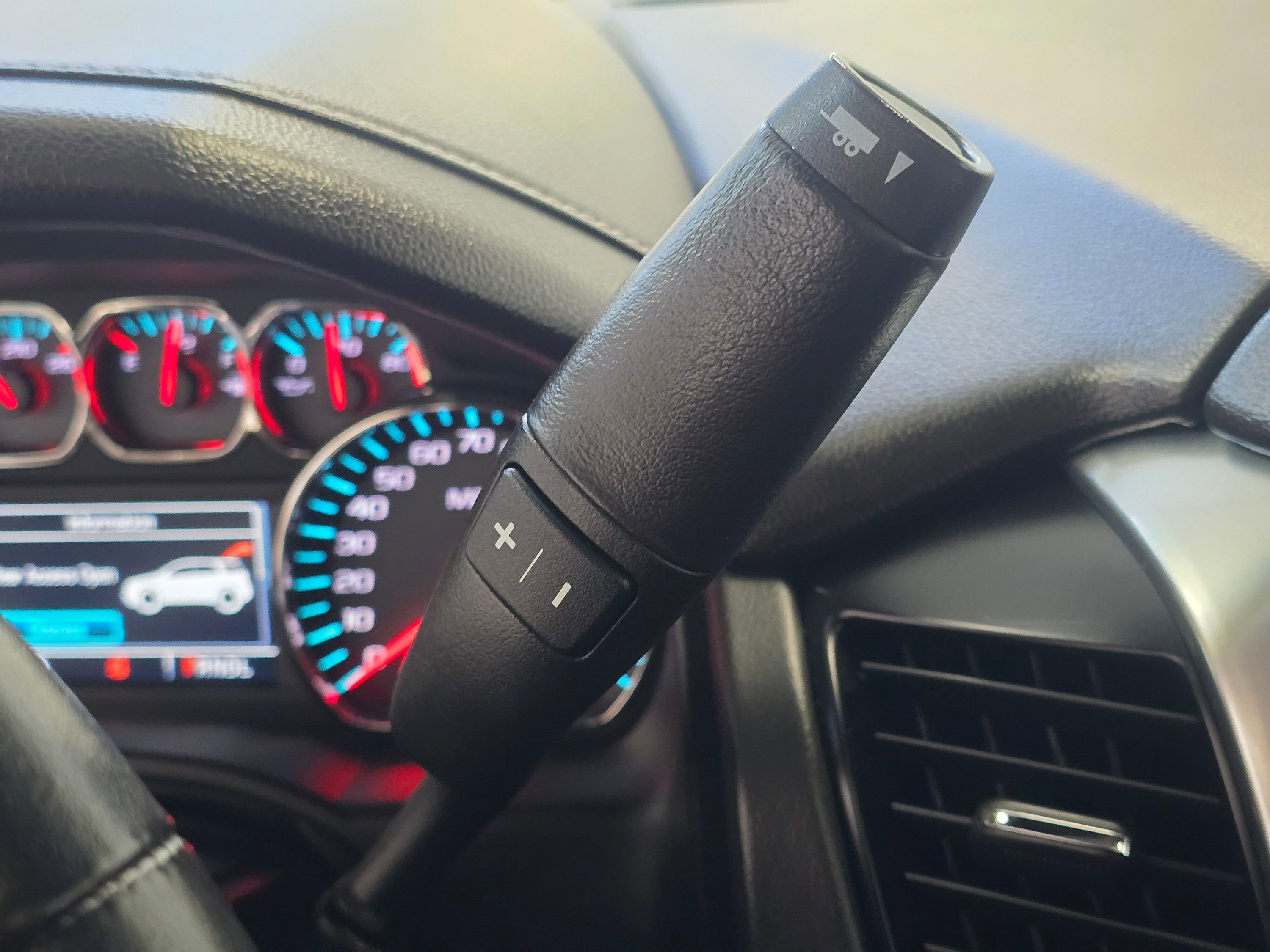 Used 2019 Chevrolet Tahoe LT image 16