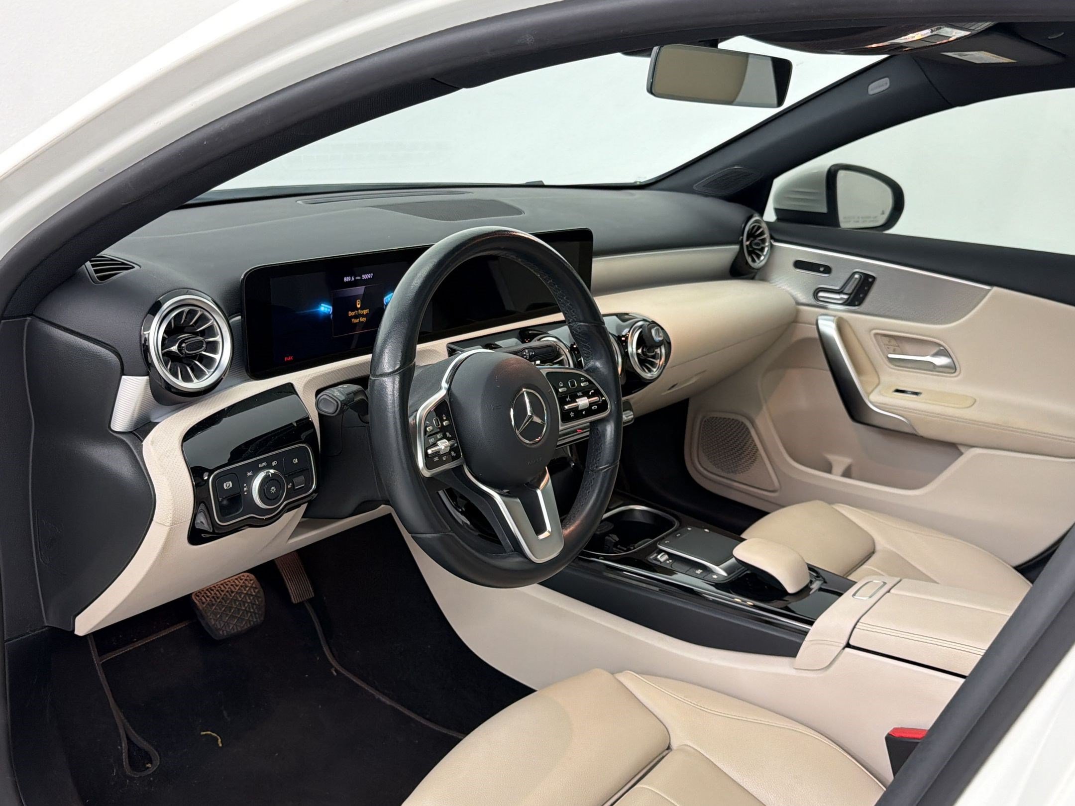 Used 2022 Mercedes-Benz A 220 image 4