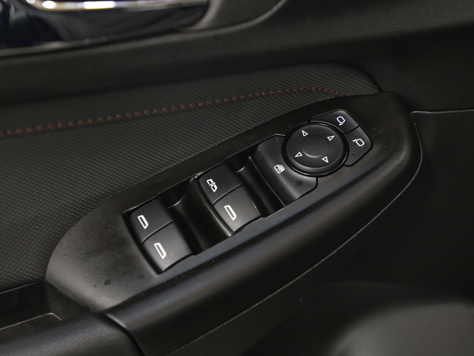 Used 2023 Chevrolet TrailBlazer RS w/ Convenience Package image 22