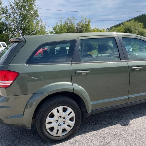 Used 2017 Dodge Journey SE FWD image 19