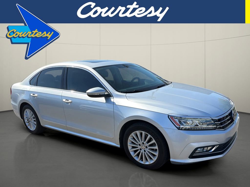 Used 2016 Volkswagen Passat 1.8T SE w/ Lighting Package (P06) FWD image 1