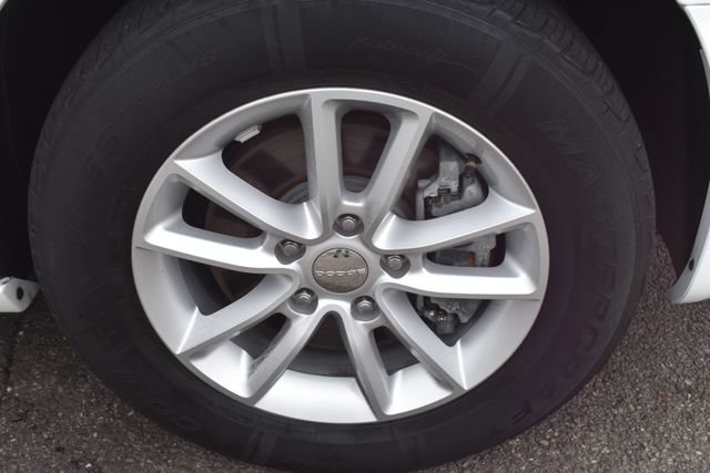 Used 2019 Dodge Grand Caravan SXT FWD image 44