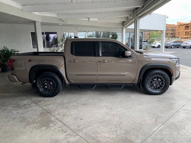 Used 2023 Nissan Frontier Pro-X w/ Pro-X Premium Package image 2